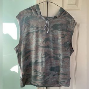 Mustard Seed hooded athletic tank, size L!!